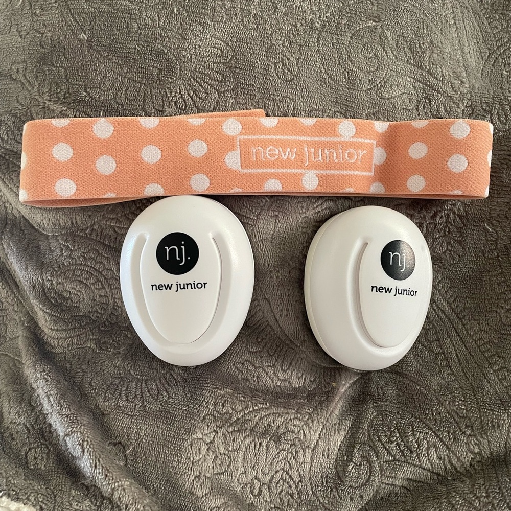 “New Junior” baby earmuff. Protect your baby